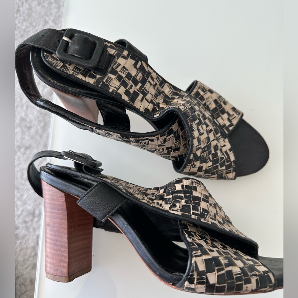 Women’s shoes FIT made in Brazil US 6B
